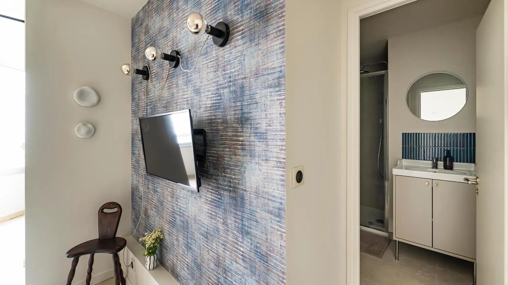 - Mall Room - Duke Housing Creteil Apartment