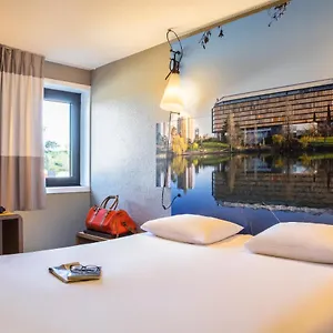 Ibis Paris Hotel